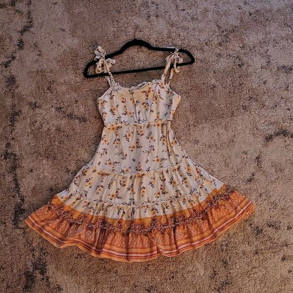 Rue21 Dresses & Skirts - Rue 21 tie spaghetti strap white/orange floral fit & flare mini dress